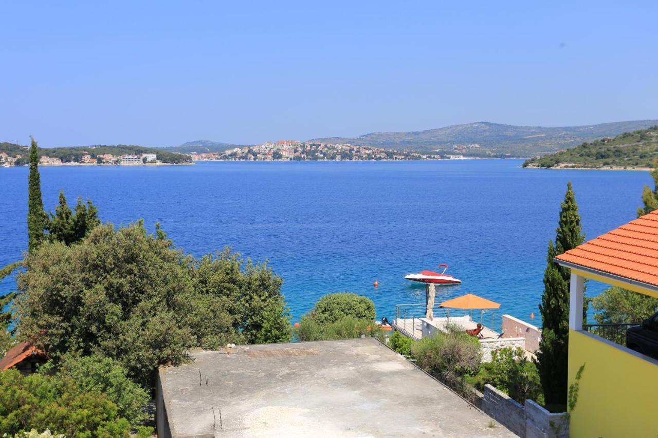 Family Friendly Seaside Apartments Razanj, Rogoznica - 10373 Bagian luar foto