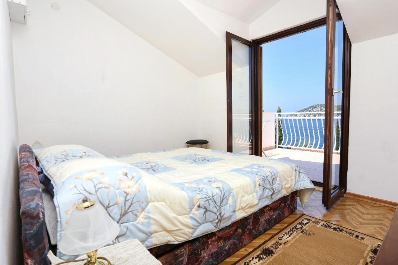 Family Friendly Seaside Apartments Razanj, Rogoznica - 10373 Bagian luar foto