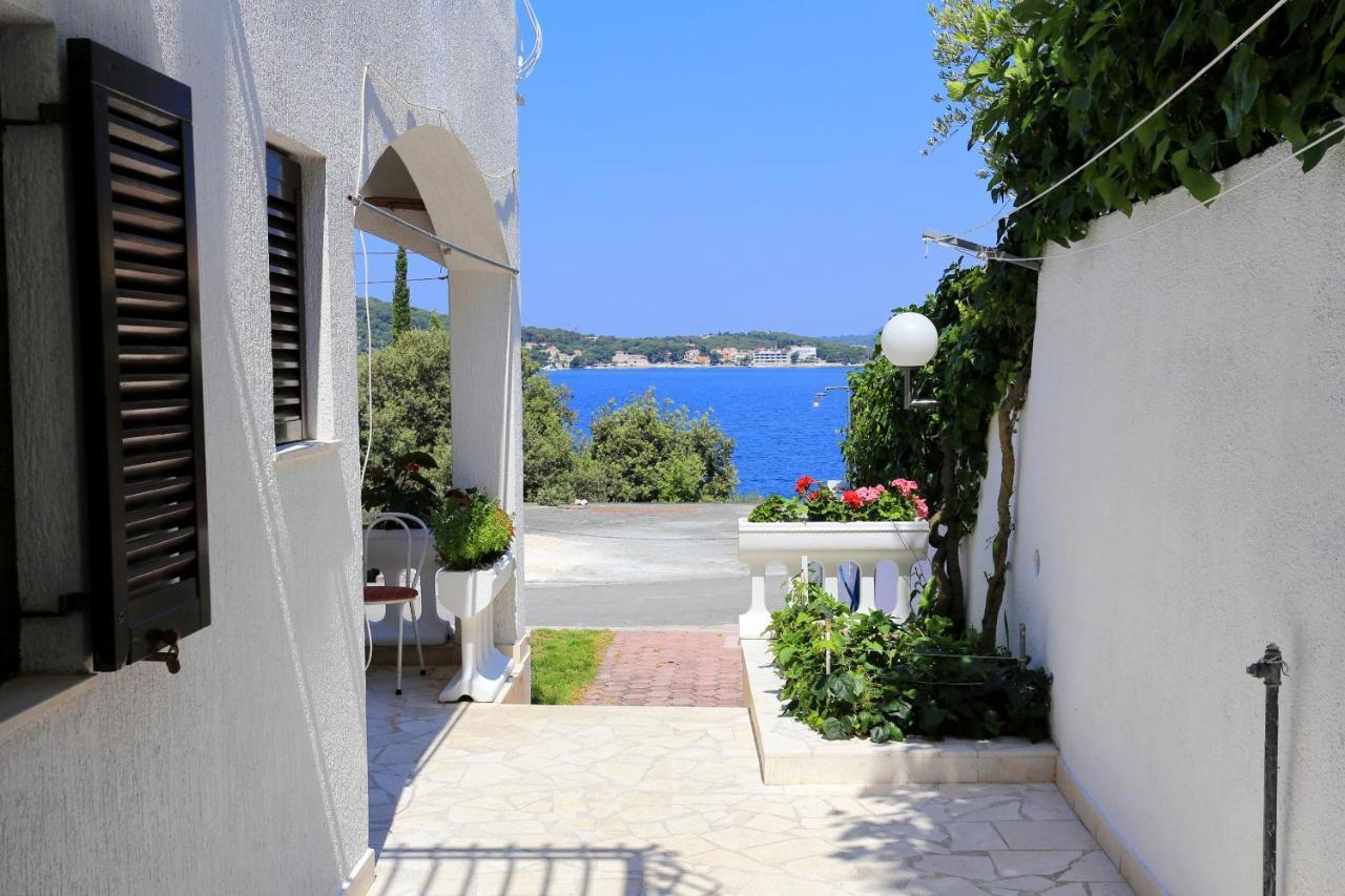 Family Friendly Seaside Apartments Razanj, Rogoznica - 10373 Bagian luar foto