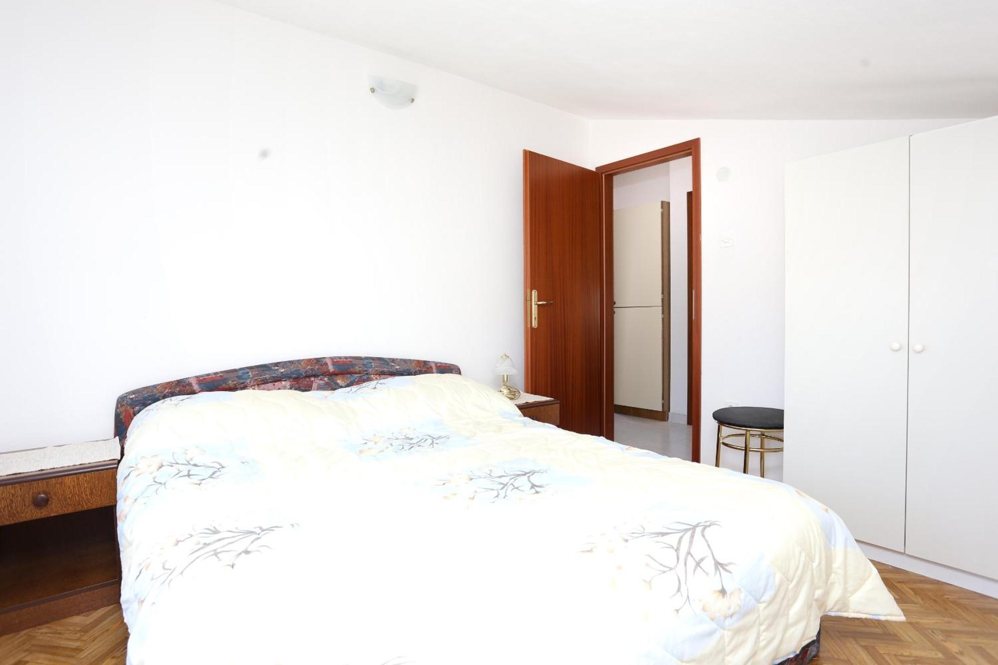 Family Friendly Seaside Apartments Razanj, Rogoznica - 10373 Ruang foto