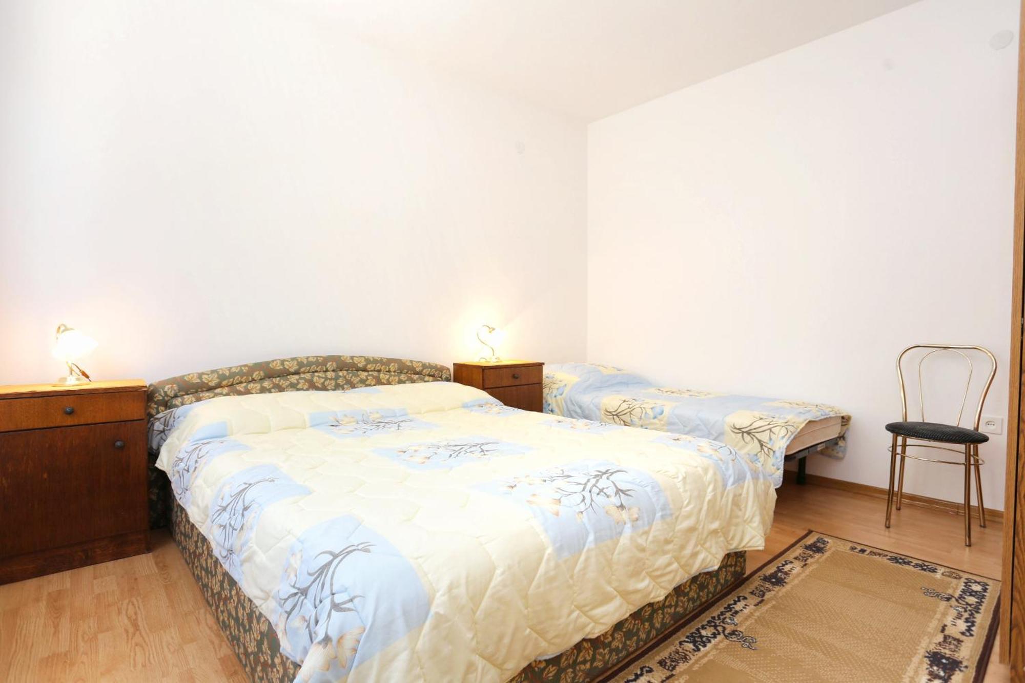 Family Friendly Seaside Apartments Razanj, Rogoznica - 10373 Ruang foto